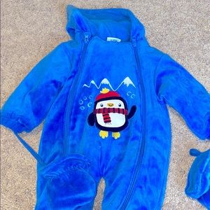 NWT 3-6M baby snowsuit with mittens